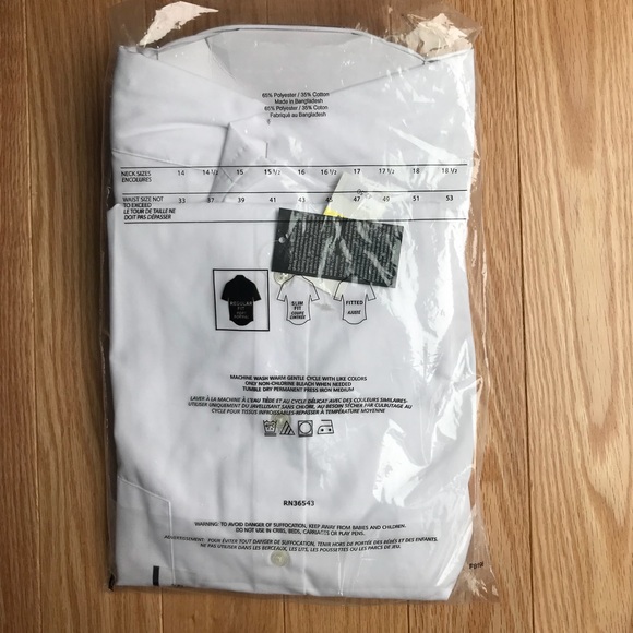 VAN HEUSEN Short Sleeve Button Down Dress Shirt - Picture 2 of 3